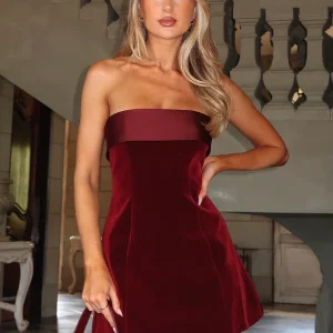 Velvet Strapless Short Dress | Allure Majestueuse