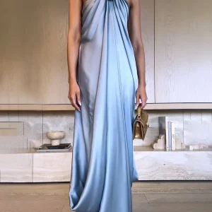 Robe Longue Drapée | Viscose | Élégance Fluide & Attache Bijou