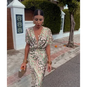 Robe Maxi Florale | Imprimé Élégant | Décolleté Drapé