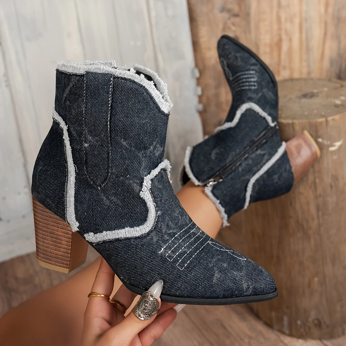 Bottines Western en Jean | Style Audacieux et Tendance – Image 6