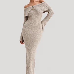 Robe Pull Col Bardot | Élégance Hivernale et Confort Sculptant