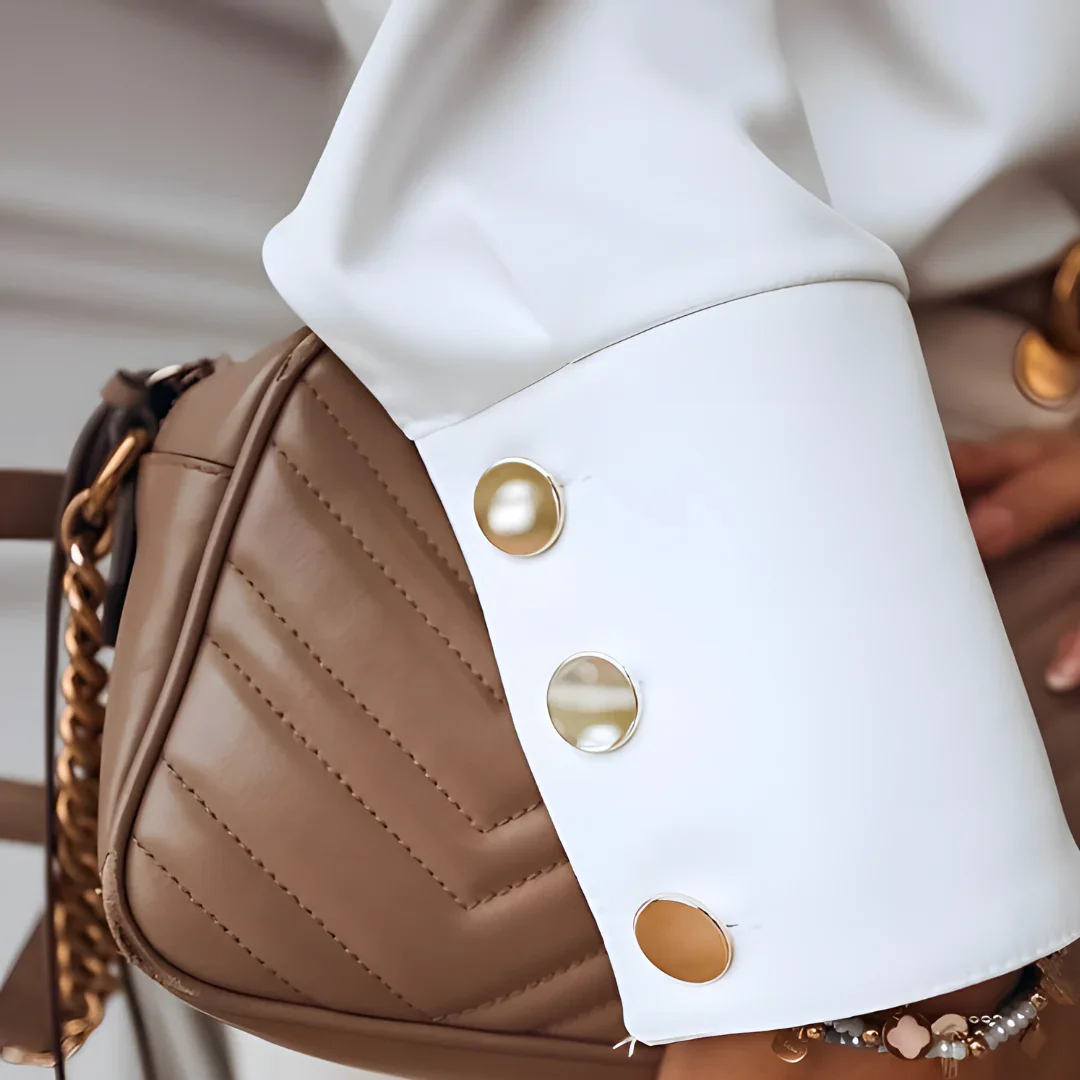 Chemise Blanche à Boutons Dorés | Polyester | Minimaliste & Chic – Image 4