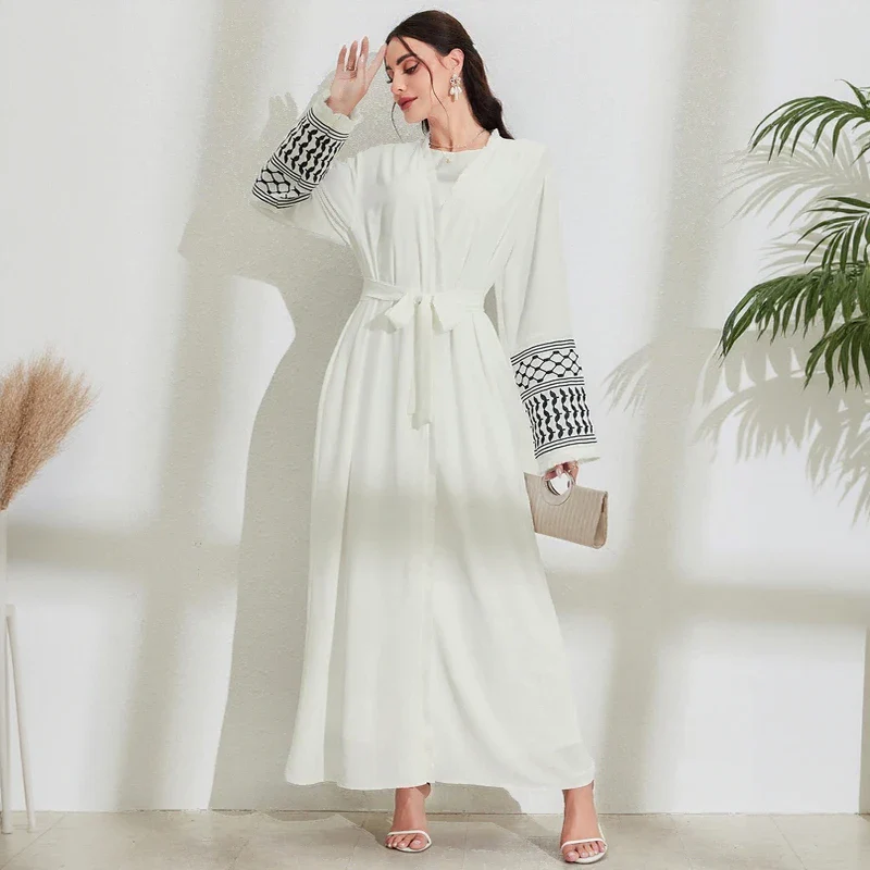 Abaya Kimono Blanche à Motifs Graphiques