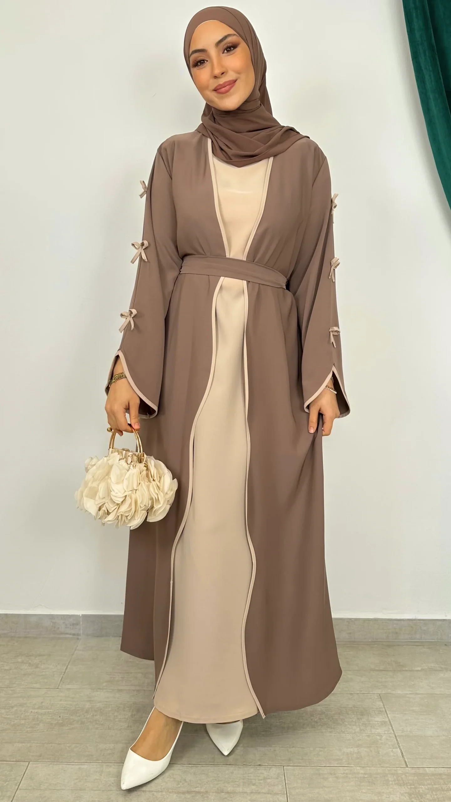 Abaya Kimono de Luxe à Noeuds – Image 2