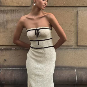 Robe Longue Bustier | Crème & Noir | Minimalisme Élégant