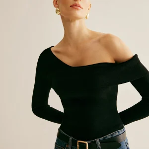 Top Noir Asymétrique | Épaule Dénudée | Élégance Minimaliste