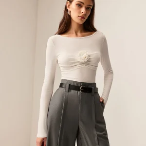 White Flower Top | Cotton | Elegant, Feminine and Refined