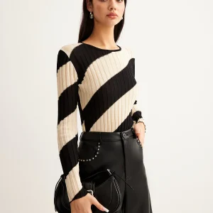 Striped Graphic Top | Black & Beige | Tailored & Modern