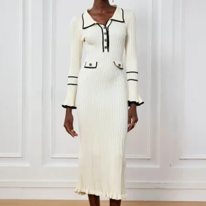 Robe Maille Boutonnée | Élégance Structurée et Finitions Chic