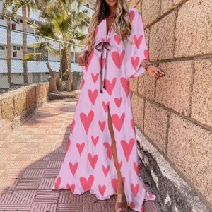 Robe Kimono Rose à Motifs Cœurs
