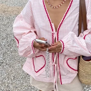 Blouse Vichy Romantique | Détails Nœuds et Finitions Ondulées