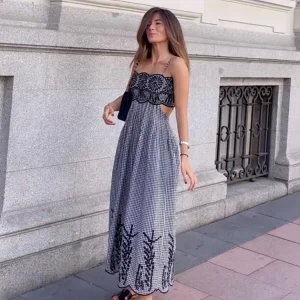 Robe Midi Carreaux Bretelles Fines | Élégance Graphique et Légèreté