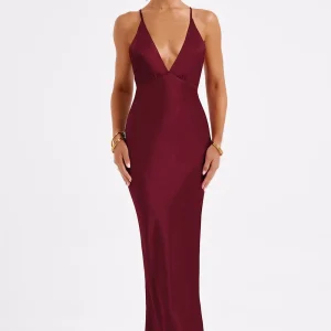 Robe Longue Bordeaux | Élégante & Fluide | Décolleté Plongeant