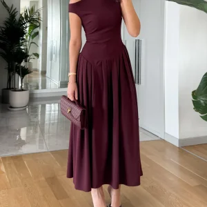 Robe Longue Bordeaux | Col Asymétrique & Jupe Évasée | 100% Coton