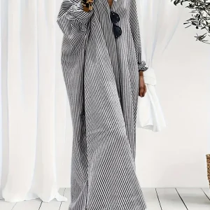 Robe Longue Rayée Oversize | Élégance Décontractée et Minimalisme Chic