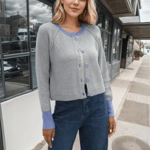 Modern Contrast Cardigan | Short Two-tone Button Cardigan