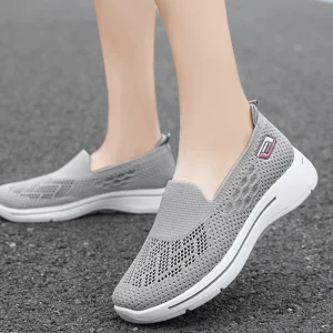 Breathable slip-on sneakers | Ultra lightweight | Casual comfort